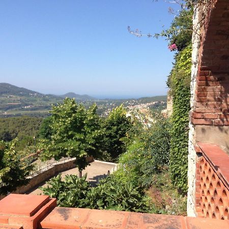 Studio De Charme Avec Grande Terrasse Vue Mer 르카스틀레 외부 사진